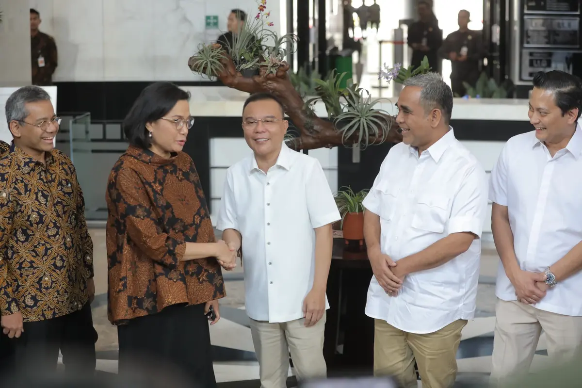 Tim Gugus Tugas Sinkronisasi Prabowo-Gibran menyambangi kantor Kemenkeu di Kawasan Lapangan Banteng, Jakarta, Jumat (31/5/2024).