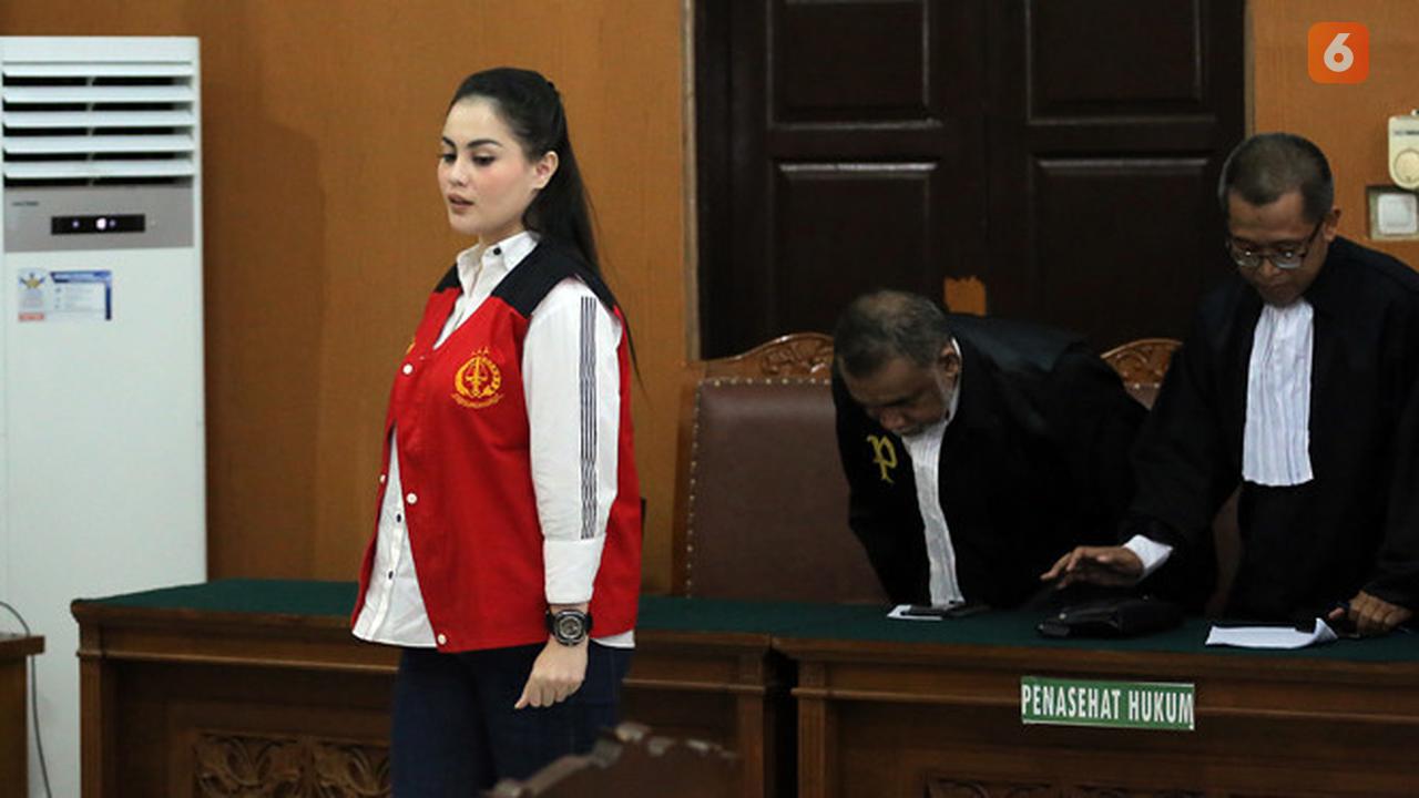 [Bintang] 18 Artis -Vonis Narkoba Artis -Jennifer Dunn