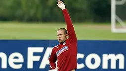 Matthew Upson during a training session at London Colney, on September 2, 2008. England will play against Andorra in a World Cup 2010 qualifying match on September 6, in Barcelona. AFP PHOTO/Ian Kington
