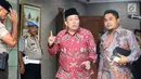 Wakil Ketua DPR Fahri Hamzah saat menghadiri rapat konsultasi , Jakarta, Rabu (12/7). Kunjungan tersebut merupakan bentuk silahturahim sekaligus koordinasi terkait kerja-kerja Pansus yang sudah mulai masuk substansi. (Liputan6.com/Immanuel Antonius)