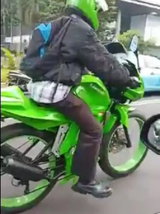 Jadi Viral, Pria Ini Modifikasi Sepedanya Mirip Motor Sport - Citizen6