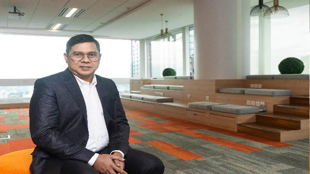 Direktur, Chief of Operations, Product Proposition & Syariah FWD Insurance, Ade Bungsu