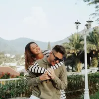 Siti Badriah umumkan hamil anak pertama usai menanti selama 2 tahun.(Sumber: Instagram/sitibadriahh)