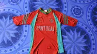 Kostum Portugal yang dipakai Martunis saat tsunami melanda Aceh 2004 lalu. 