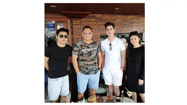 Momen Verrell Bramasta dan Febby Rastanty Saat Liburan Bersama di Bali