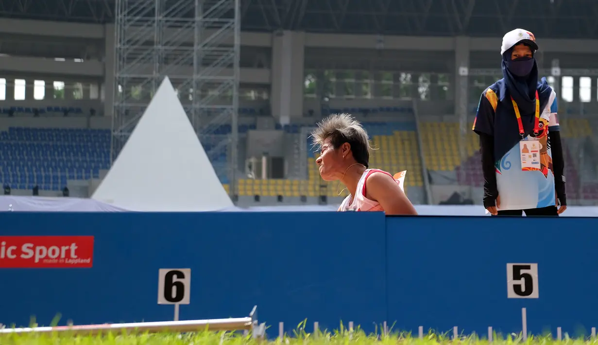 Rica Oktavia di kelas F20 berhasil merebut medali emas pada ASEAN Para Games 2022 di Stadion Manahan Solo, 2 Agustus 2022. (Foto: Dok. ASEAN Para Sports Federation)