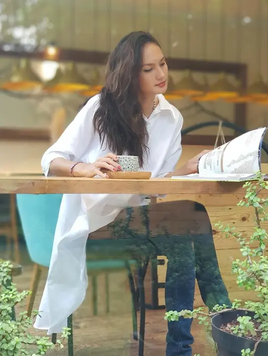 Nadine Chandrawina dan Dimas Anggara