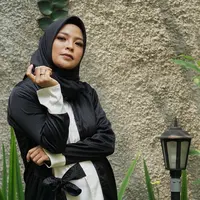 (Instagram/tantrsyalindri)