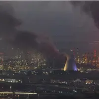 Warga Lebanon Nekat Gelar Pesta dengan Latar Rudal Iran Menghantam Israel