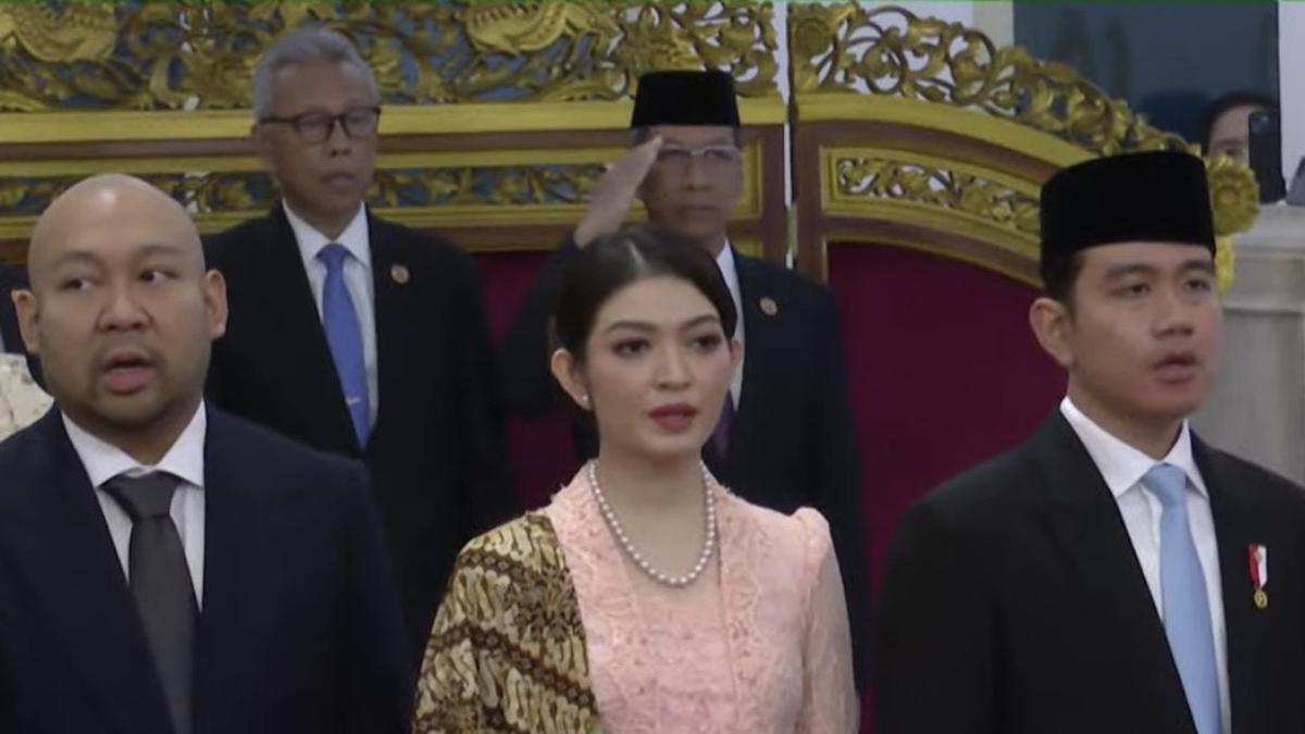 Potret Selvi Ananda saat Dampingi Gibran Jadi Wakil Presiden, Anggun Berbalut Kebaya Pink Berita Viral Hari Ini Selasa 22 Oktober 2024