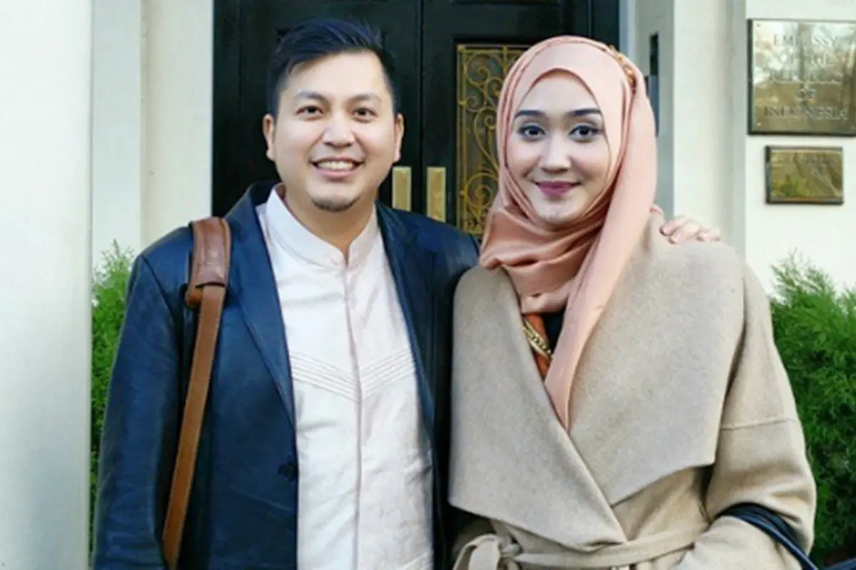 [Bintang] Dian Pelangi dan Tito Haris Prasetyo