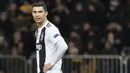 4. Cristiano Ronaldo (Juventus) - 10 Gol (3 Penalti). (AP/Alessandro della Valle)
