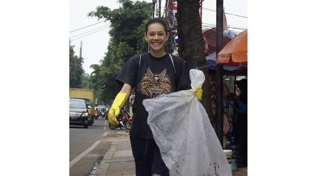 Ingat pemeran Alena di sinetron Monyet Cantik? Ini 6 Potret Terbarunya Jadi Penyanyi