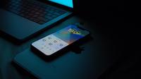 iOS 16 Customized Lock Screen (Photo by Penfer on Unsplash)