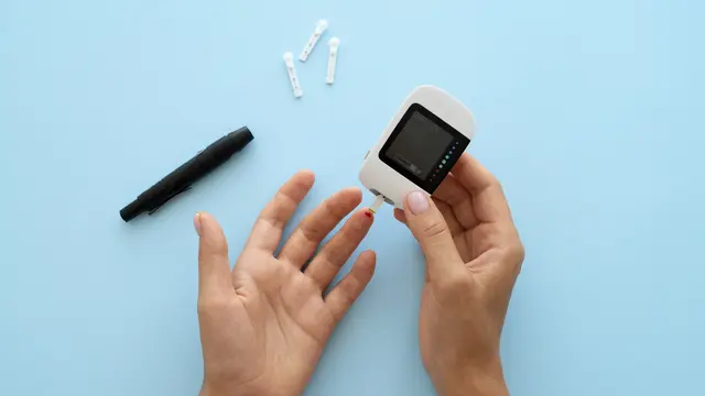 Pengecekan Gula Darah