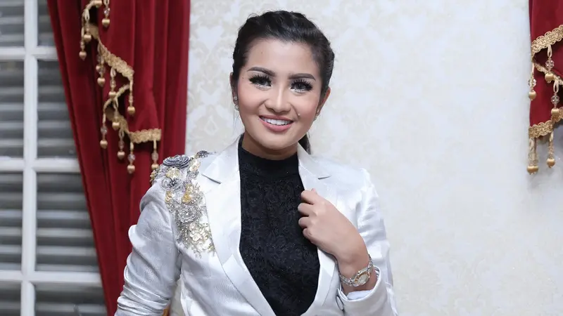 [Bintang] Fitri Carlina