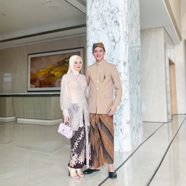 6 Pasangan Artis Ini Kompak Jadi Bridesmaid dan Groomsmen Sahabat, Makin Serasi