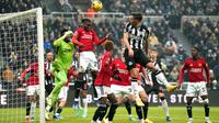 Manchester United (MU) kembali keok ketika berhadapan dengan Newcastle United. Kali ini MU tumbang 0-1 di St James Park pada lanjutan Liga Inggris 2023/2024. (Owen Humphreys/PA via AP)
