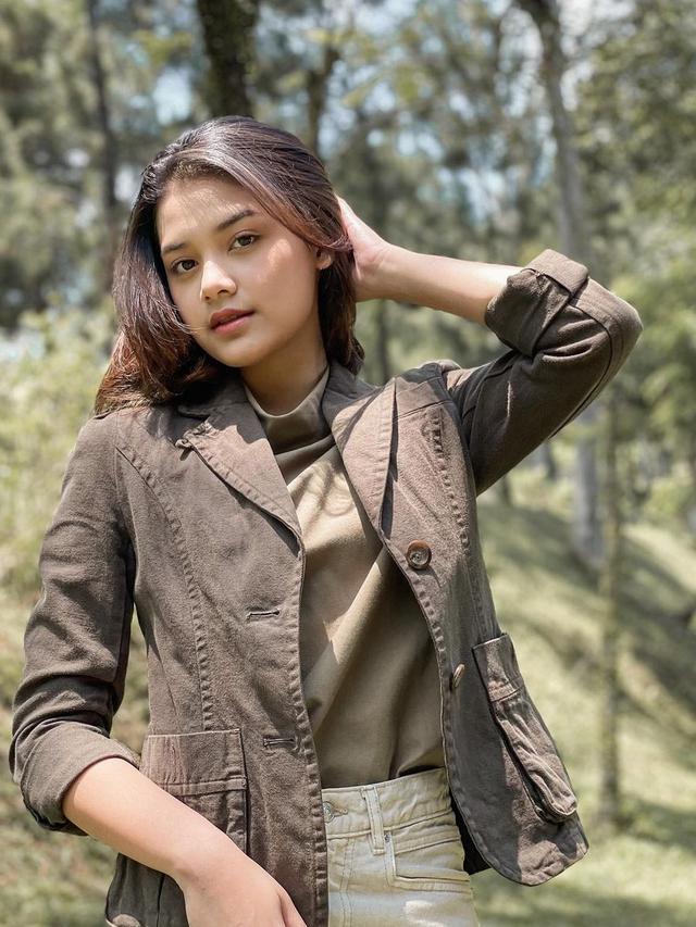 7 Potret Callista Arum, Jadi Lawan Main Junior Roberts di Roda-Roda Gila