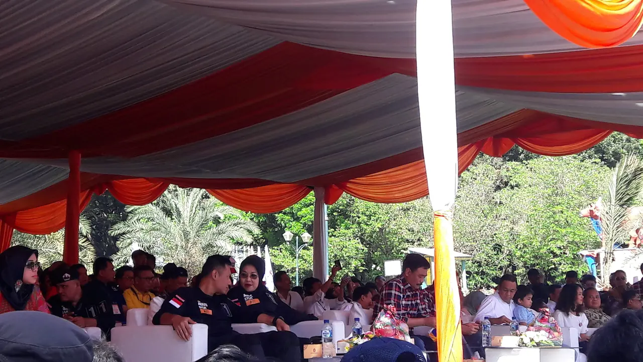 Agus Yudhoyono dan Sylviana Murni