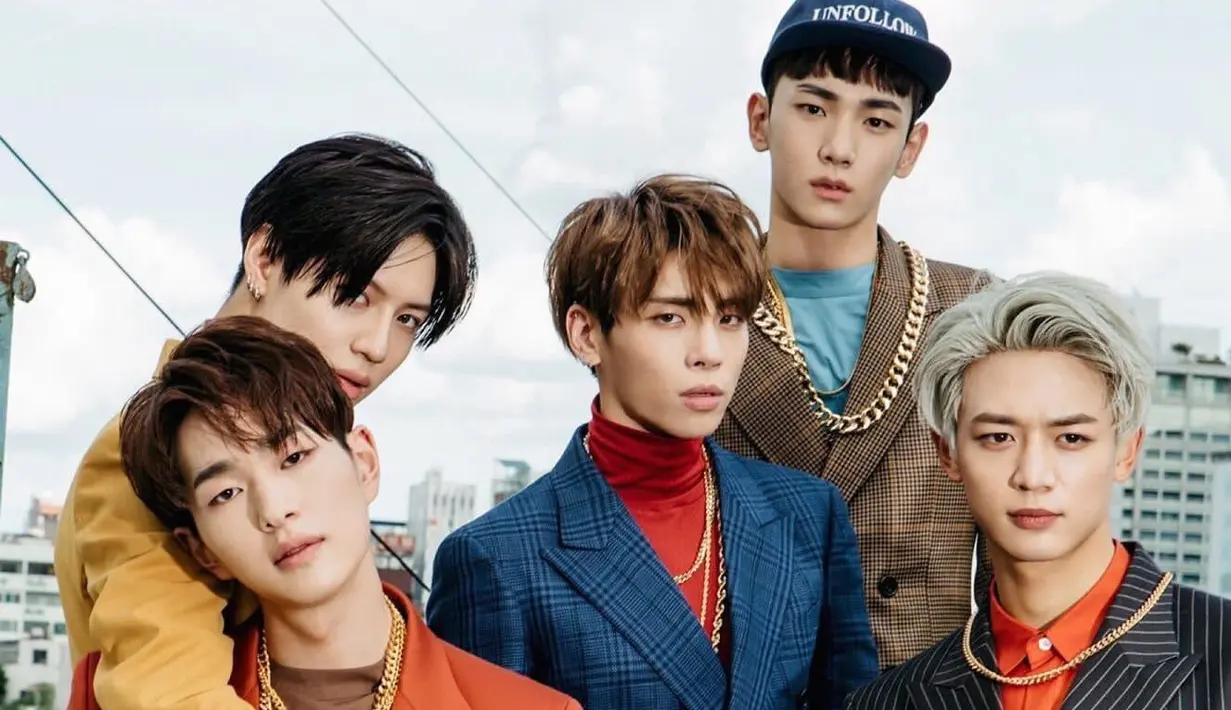 Seperti yang dilansir dari Soompi, SHINee baru saja menyelesaikan konsernya yang bertajuk SHINee World The Best 2018 ~ From Now On di Tokyo Dome pada 27 Februari lalu. (Foto: Soompi.com)