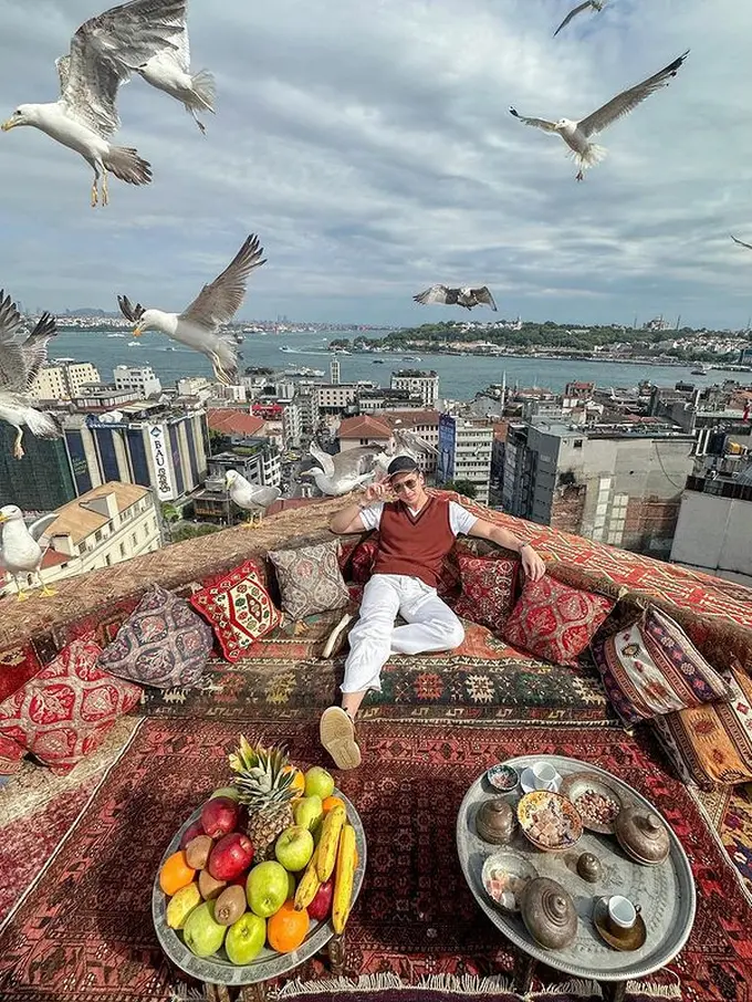 Verrel Bramasta liburan di Turki (Instagram/bramastavrl)