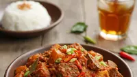 Makan Sambal Goreng Saat Lebaran Berujung Diare, Kok Bisa?