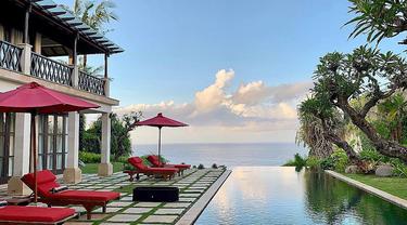 7 Potret Villa Mewah Hotman Paris di Bali, Miliki Pemandangan Laut