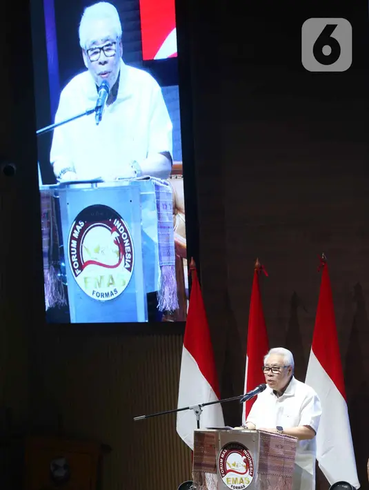 Ketua Umum Forum Masyarakat Indonesia Emas (FORMAS), Yohanes Handoyo Budhisedjati, saat memberi kata pembuka Focus Group Discussion (FGD) di Auditorium Penunjang Siaran Luar Negeri, Gedung Radio Republik Indonesia (RRI), Jakarta, Jumat (5/6/2026). (Liputan6.com/Helmi Fithriansyah)