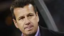 Ekspresi pelatih Brasil, Carlos Dunga, di laga babak 16 besar PD 2010 melawan Cile di Ellis Park Stadium, Johannesburg, 28 Juni 2010. Brasil unggul 3-0. AFP PHOTO / FABRICE COFFRINI 