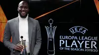 Romelu Lukaku jadi pemain terbaik Liga Europa 2019/2020. (UEFA)