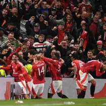 Selebrasi pemain Manchester United saat menang super dramatis atas Lyon di Liga Europa (AFP)