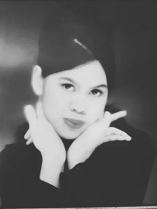 Selanjutnya ada Giska Putri Sahetapy yang meninggal pada 11 Juni 2010 lalu akibat meningitis yang dideritanya. Segala usaha sudah dilakukannya, begitu juga dengan tim medis yang berusaha maksimal. (Instagram/raysahetapy)