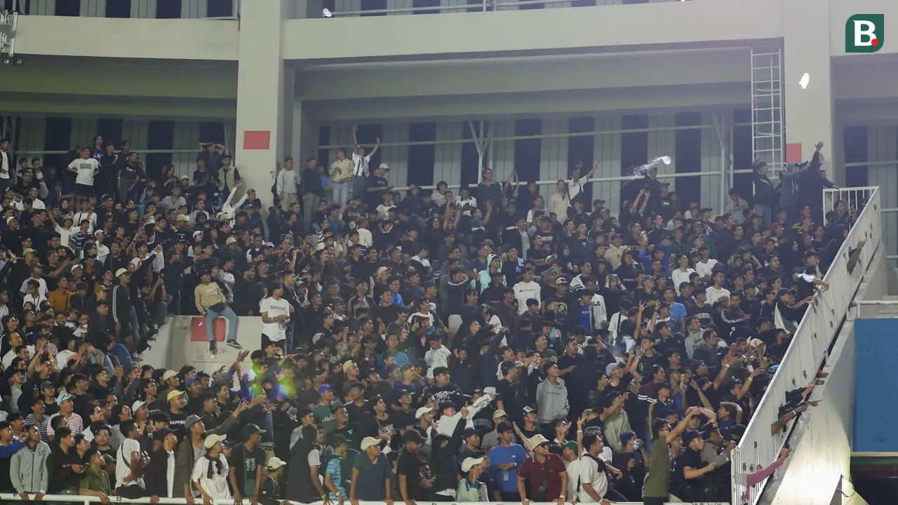 FOTO Penonton dalam Laga Persis Solo Vs PSIS