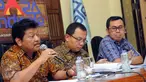 Anggota Komisi XI DPR RI, Andreas Eddy Susetyo (kiri) berbicara pada diskusi bersama PARA Syndicate di Jakarta, Jumat (22/4/2016). Diskusi membahas RUU Tax Amnesty vs Skandal Panama Papers: Quo Vadis Reformasi Pajak. (Liputan6.com/Helmi Fithriansyah)