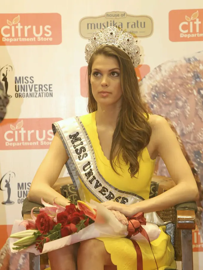 [Bintang] Iris Mittenaere 