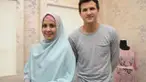 Pasangan suami istri Risty Tagor dan Stuart Collin kini tengah berbahagia lantaran menunggu kelahiran anak pertama.
