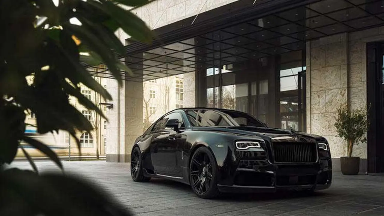 Roll-Royce Wraith ini dibanderol dengan harga Rp 5,4 miliar (Spofec)
