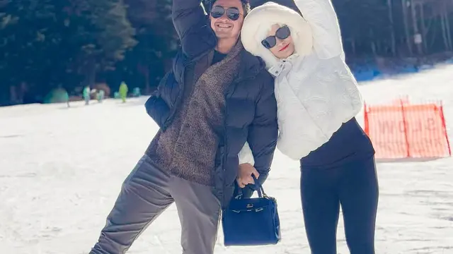 Potret Putri Zulhas dan Zumi Zola Liburan di Jepang. (instagram/putri_zulhas/zumizola_zulkifli)