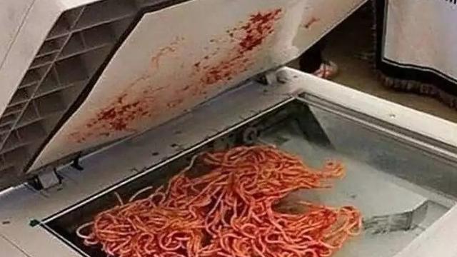 6 Tingkah Gokil Orang Pakai Mesin Fotokopi Kocak, Absurd Maksimal