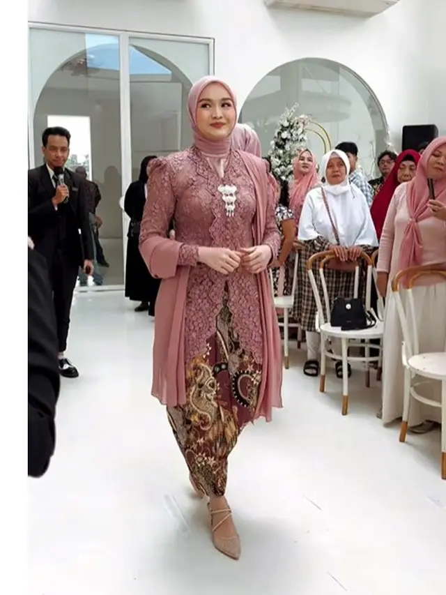 6 Momen Salma Salsabil dan Dimansyah Laitupa Resmi Tunangan, Jadi Hari Patah Hati