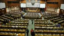 Suasana usai sidang paripurna di Komplek Parlemen, Jakarta. Jumat (24/04/2015). Sidang Paripurna yang beragendakan Laporan Komisi III DPR RI terhadap Hasil Pembahasan atas RUU. (Liputan6.com/Andrian M Tunay)