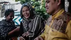 Aktris Nikita Mirzani saat mendatangi Polres Metro Jakarta Selatan, Rabu (24/10). Kedatangan Niki menjalani pemeriksaan terkait laporannya terhadap pengusaha Sam Aliano. (Liputan6.com/Faizal Fanani)