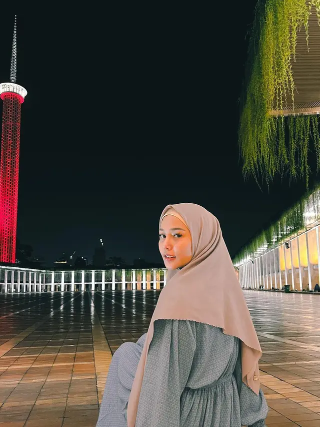 8 Pesona Dara Arafah Usai Putuskan Mantap Berhijab, Banjir Pujian