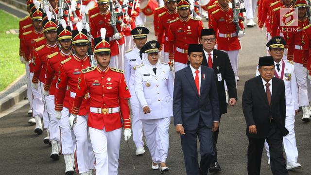 Sah, Khofifah-Emil Jabat Gubernur dan Wakil Gubernur Jatim