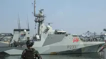Kapal Perang Kerajaan Inggris HMS Tamar Bersandar di Jakarta