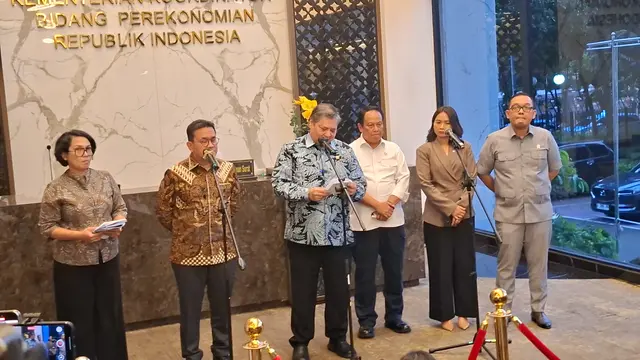 Menteri Koordinator Bidang Perekonomian, Airlangga Hartarto di Kantor Kemenko Perekonomian, Rabu, (26/11/2025). (Foto: Liputan6.com/Arief RH)