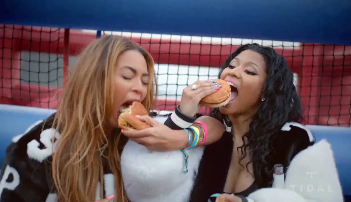 Nicki Minaj sendiri dilaporkan hadir di pesta usai Oscar milik Beyonce. (galoremag.com)