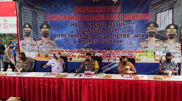 Kapolda Metro Jaya, Irjen Fadil Imran dalam konferensi pers pemusnahan sejumlah barang bukti narkoba di Polda Metro Jaya, Rabu (3/2/2021)