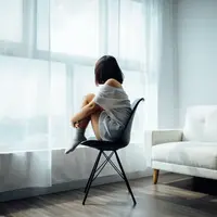 Beberapa hal berikut ini menunjukkan ciri-ciri seseorang yang sedang mengalami depresi. (Foto: Unsplash.com/Anthony Tran).